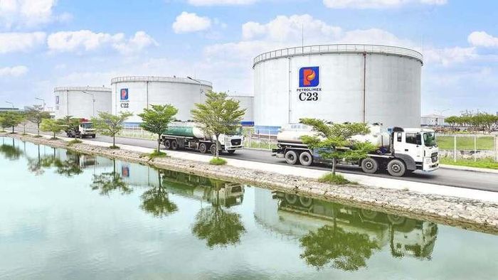 Tây Ninh tăng cường theo dõi nguồn cung, tồn kho và hoạt động phân phối nhằm bảo đảm không xảy ra tình trạng thiếu hụt xăng E10 trong giai đoạn đầu chuyển đổi. Ảnh: Petrolimex.