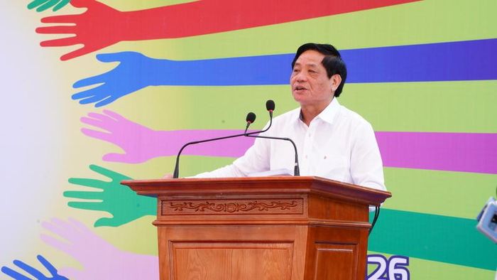 Tiến sĩ Trần Doãn Tiến, Tổng Biên tập Tạp chí Sức khỏe trẻ em phát biểu tại sự kiện. Ảnh: Thái Mạnh.