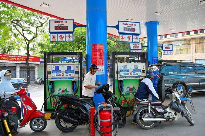 Xăng E10 đã được đưa ra sử dụng thử nghiệm trên thị trường từ ngày 1/8/2025. (Ảnh: Bộ Công Thương).