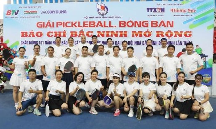  Giải đấu thu hút gần 100 vận động viên đến từ các cơ quan báo chí Trung ương và địa phương. 