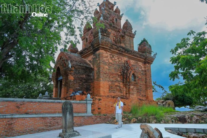 Di tích quốc gia Tháp Pô Rômê.