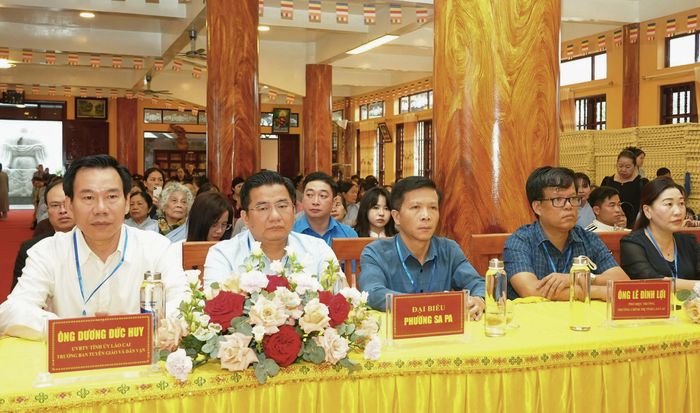 Các đại biểu tham dự Đại lễ Phật đản tại Thiền viện Trúc Lâm Đại Giác Sa Pa (phường Sa Pa).