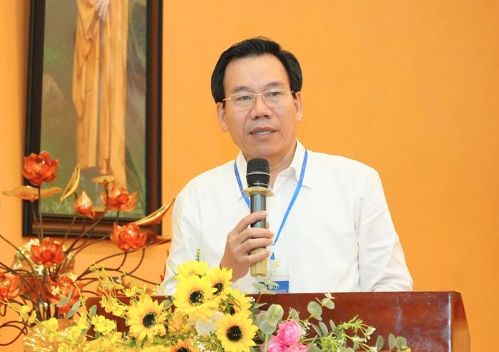 Đồng chí Dương Đức Huy - Trưởng Ban Tuyên giáo và Dân vận Tỉnh ủy phát biểu tại buổi lễ.