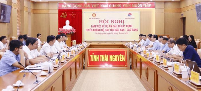 Đại biểu hai tỉnh tham dự buổi làm việc. Ảnh: Báo Thái Nguyên