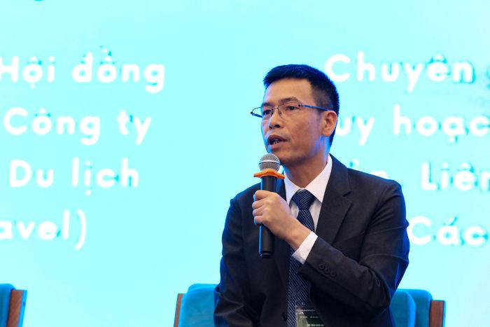 PGS.TS Vũ Văn Hiệu, Viện Công nghệ thông tin, Viện Hàn lâm Khoa học và Công nghệ Việt Nam chia sẻ về công nghệ tại phiên tọa đàm
