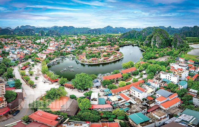 Ninh Bình là một trong số địa phương của Việt Nam đang được định hướng lên TP trực thuộc Trung ương. Ảnh: Báo Ninh Bình