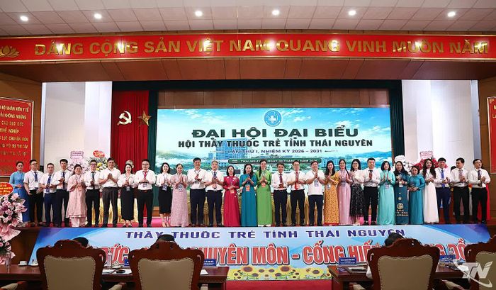 Ra mắt Ban Chấp hành Hội Thầy thuốc trẻ tỉnh Thái Nguyên, khóa I nhiệm kỳ 2026-2031.
