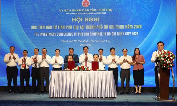 Lãnh đạo tỉnh Phú Thọ chứng kiến ký kết Bản ghi nhớ hợp tác (MOU) giữa Trung tâm xúc tiến đầu tư và Hỗ trợ doanh nghiệp tỉnh Phú Thọ và Tập đoàn Central Retail Việt Nam về xây dựng Trung tâm thương mại GO.
