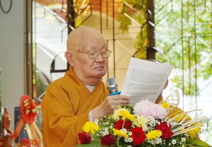 Hòa thượng Thích Giác Thuận tuyên đọc Thông điệp Đại lễ Phật đản Phật lịch 2570 của Đức Pháp chủ GHPGVN