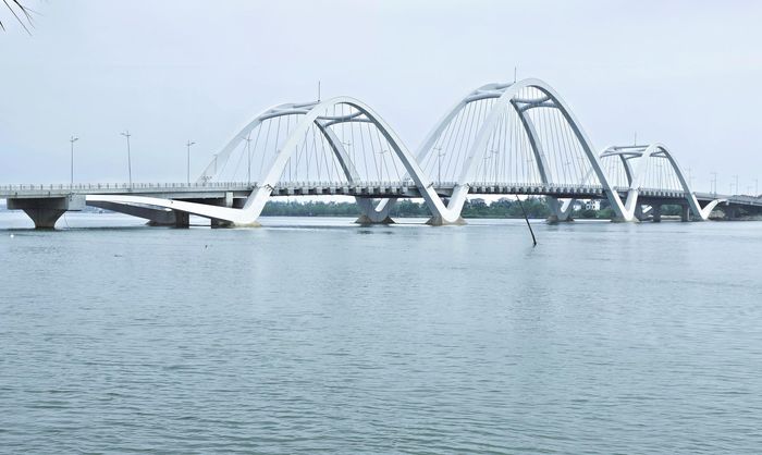 Công trình cầu Nhật Lệ 3 là dự án thành phần 2, thuộc dự án đường ven biển và cầu Nhật Lệ 3 (tỉnh Quảng Trị) có tổng chiều dài hơn 2,8km, trong đó chiều dài cầu 561,4m, đường dẫn hai đầu cầu dài hơn 2,2km.