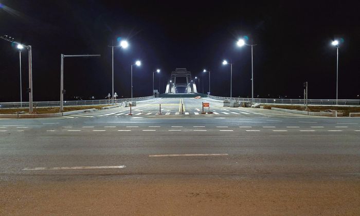 Dự án thành phần 2 (cầu Nhật Lệ 3 và đường hai đầu cầu) khởi công vào tháng 1/2023, tổng mức đầu tư 1.300 tỷ đồng, do Sở Kế hoạch và Đầu tư (nay là Sở Tài chính) làm chủ đầu tư, thời gian thực hiện năm 2022 - 2026.