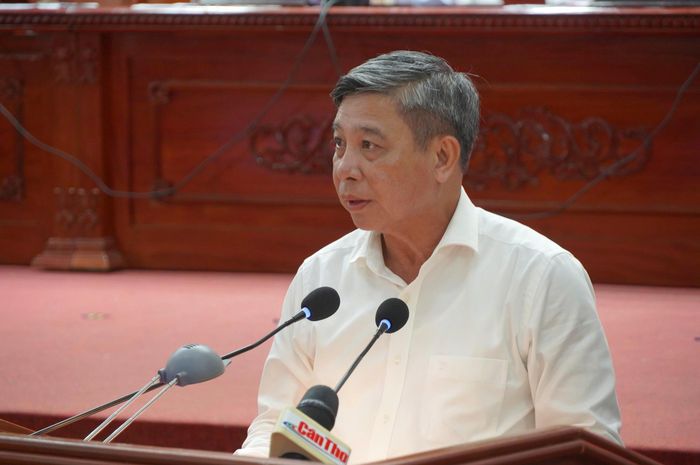 Chủ tịch HĐND TP. Cần Thơ Đồng Văn Thanh phát biểu tại hội nghị