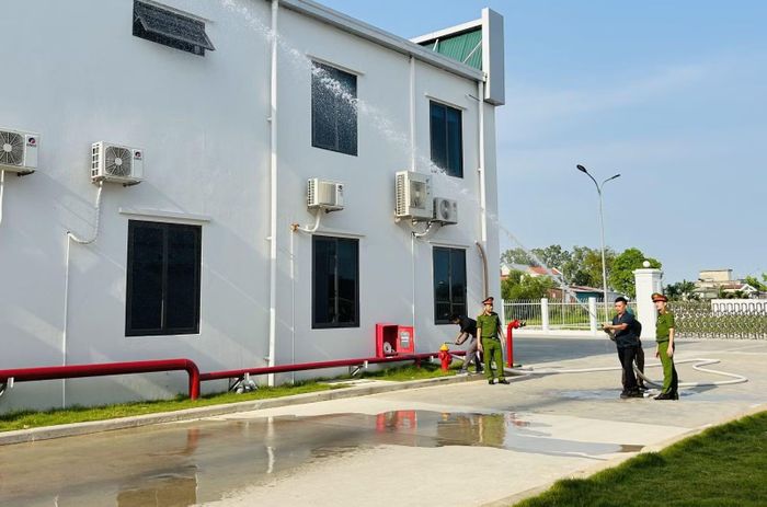 Vận hành hệ thống chữa cháy trong mùa nắng nóng, đảm bảo thiết bị vận hành an toàn, đáp ứng việc xử lý sự cố cháy nổ.