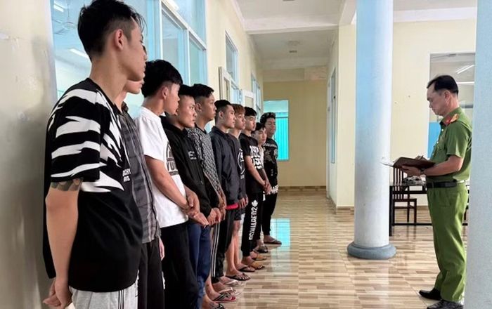 Công an phường Mỹ Tho triệu tập các đối tượng liên quan.