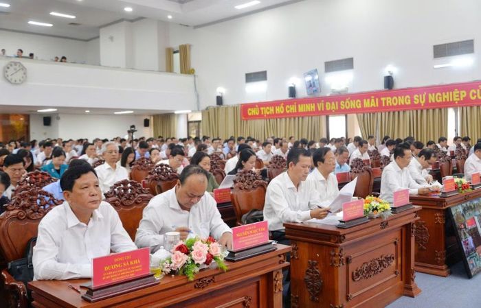Các đại biểu tham dự Hội nghị.