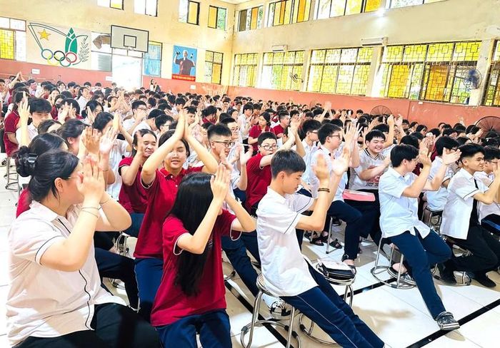 Tinh thần sẵn sàng bước vào kỳ thi lớp 10 của học sinh Trường Trung học Cơ sở Phú Diễn (Hà Nội). Ảnh: Trường Trung học Cơ sở Phú Diễn