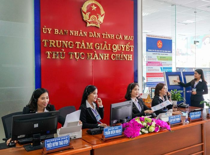 Công tác giải quyết thủ tục hành chính tiếp tục chuyển biến tích cực, tỷ lệ giải quyết hồ sơ đúng hạn đạt 99,60%; hồ sơ trực tuyến đạt 92,74%; mức độ hài lòng của người dân, doanh nghiệp đạt 97,15%.