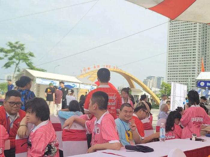 “Ngày hội kết nối nhân ái vì trẻ em” với thông điệp mang yêu thương đến với trẻ em yếu thế.