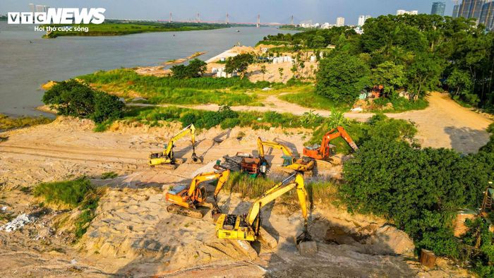 Theo kế hoạch, dự án sẽ thu hồi đất của 79 trường hợp gồm hộ gia đình, cá nhân và tổ chức với tổng diện tích khoảng 19,99 ha. Ngoài khu dân cư và đất canh tác, nhiều diện tích trong phạm vi dự án hiện còn được sử dụng làm nơi tập kết, trung chuyển vật liệu xây dựng. 