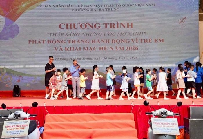 Một tiết mục văn nghệ tại lễ phát động. Ảnh: MA