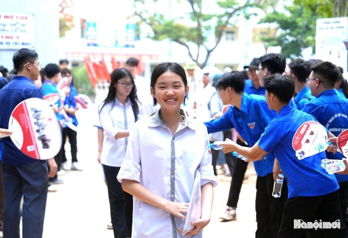 Theo Hải Yến, câu 2 nghị luận xã hội sát với thực tế.
