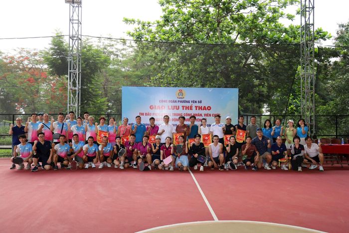 Đây không chỉ là sân chơi thể thao bổ ích mà còn là dịp để tăng cường giao lưu, gắn kết giữa các cơ quan, đơn vị, doanh nghiệp. Ảnh: Thái Phương