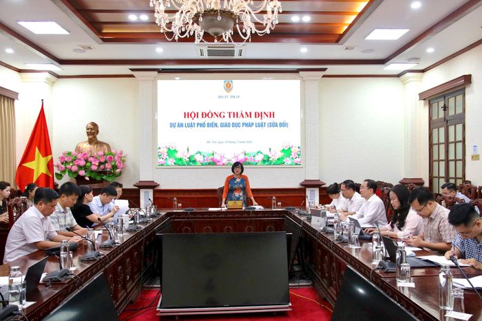Quang cảnh phiên họp. Ảnh: PV