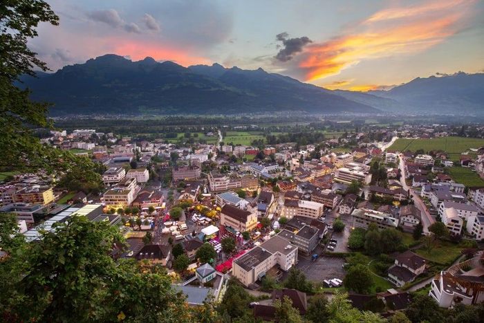  Liechtenstein là 1 trong những quốc gia nhỏ nhất thế giới 