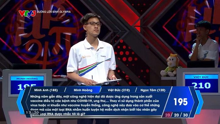 Đến câu hỏi thứ ba, Minh Hoàng vụt mất 30 điểm vào tay Ngọc Tâm và kết thúc phần thi với 185 điểm.