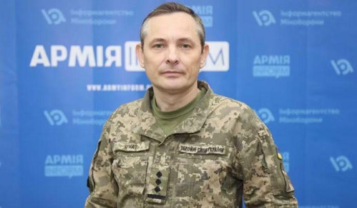 Đại tá Yuri Ignat, đại diện không quân Ukraine, cho biết Kiev đang thiếu hụt nghiêm trọng “tên lửa phòng không nói chung”, đặc biệt là đạn cho các tổ hợp hiện đại. 
