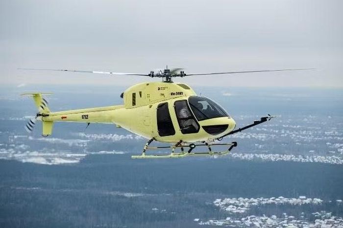 Trong khi đó nguyên mẫu trực thăng Mi-34M1 đầu tiên được trang bị động cơ VK-650V, đã hoàn thành chuyến bay thử nghiệm đầu tiên tại Tomilino vào ngày 25/12/2025.