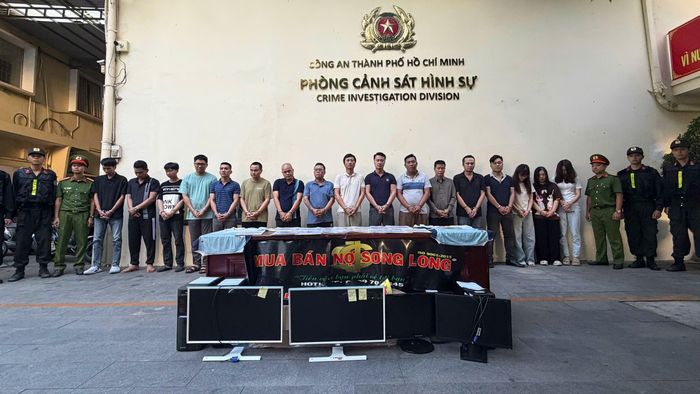 Công an khởi tố Vũ Hoàng Long cùng 16 người liên quan để điều tra. Ảnh: CA