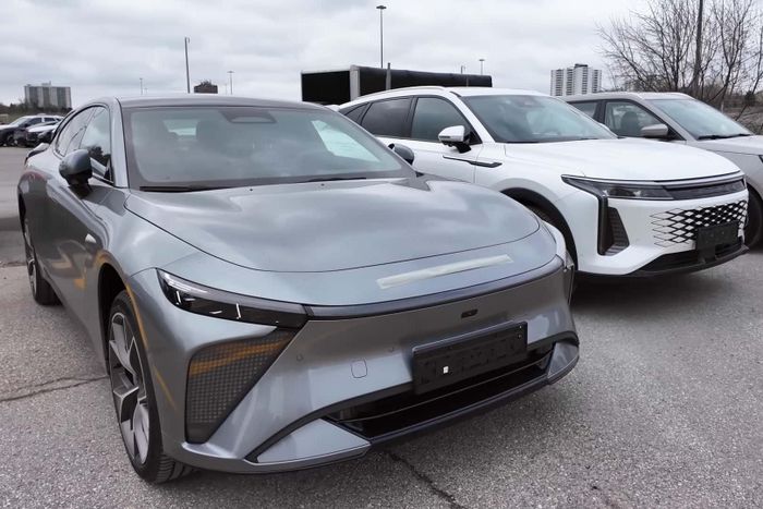  Đề xuất của USMCA mới cho thấy phương án bảo vệ nền công nghiệp ô tô Bắc Mỹ khi Canada chính thức "mở cửa" cho xe điện Trung Quốc phân phối với mức thuế ưu đãi, và thậm chí có thể mở nhà máy tại quốc gia này. 