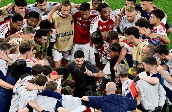 Arsenal thất bại giúp bóng đá châu Âu không bị người Anh đè nén.
