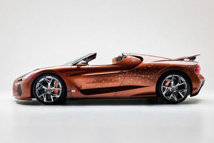 Dự án này được triển khai từ tháng 10/2023 dành cho một nhà sưu tập Bugatti tâm huyết, vốn được lấy cảm hứng từ tiểu thuyết Le Petit Prince (Hoàng tử bé) của nhà văn nổi tiếng người Pháp Antoine de Saint-Exupéry.