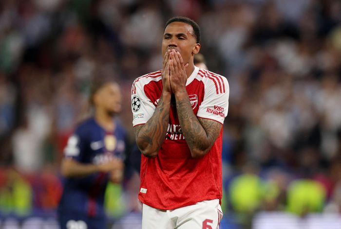  Trận thua đau đớn này sẽ là bài học cho Arsenal. 