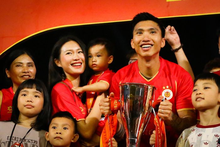 Đây là chức vô địch V.League thứ 2 của CLB Công an Hà Nội, thứ 5 trong sự nghiệp của Văn Hậu. Ba chức vô địch trước đó, anh giành trong màu áo CLB Hà Nội.