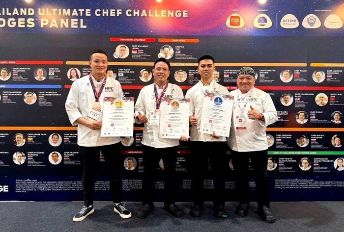 Đội tuyển đầu bếp Hà Nội giành 2 Huy chương Đồng tại Thailand Ultimate Chef Challenge 2026