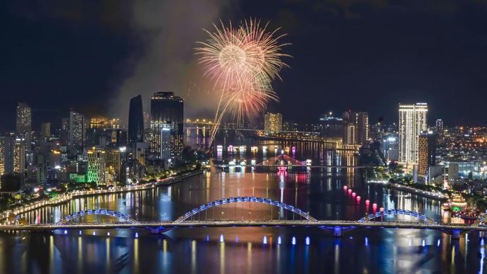  Tối 30/5, Lễ hội Pháo hoa Quốc tế Đà Nẵng (DIFF) 2026 chính thức khai màn, mở ra chuỗi 6 đêm thi pháo hoa rực rỡ kéo dài đến ngày 11/7/2026. 