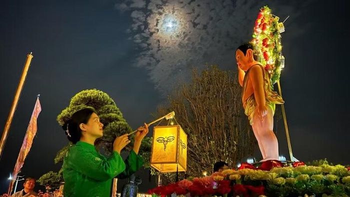 Các nghi thức được thực hành trang nghiêm.