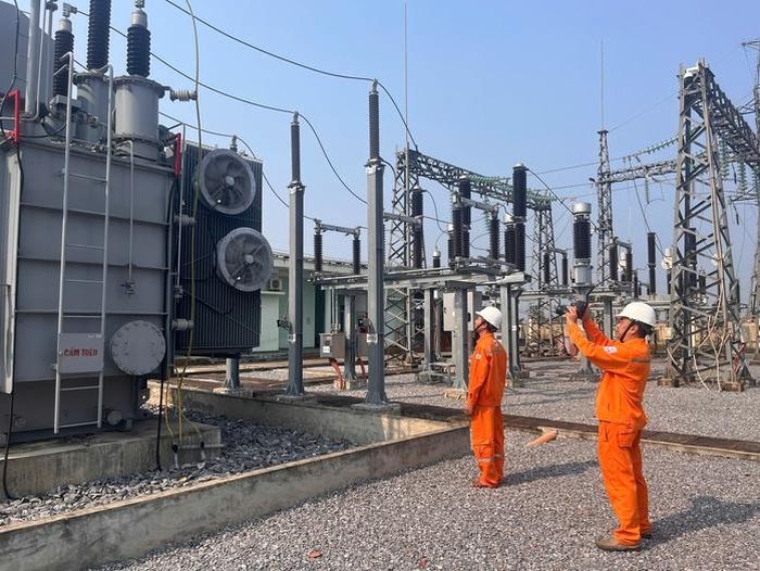 Ngành điện cho biết khó khăn cấp điện cho một số cơ sở du lịch ở Phong Nha - Kẻ Bàng không xuất phát từ thiếu nguồn điện mà chủ yếu do vướng mắc hạ tầng và đấu nối.
