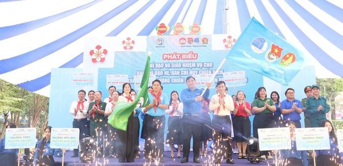 Phường Xuân Hòa tổ chức khai mạc hè với chủ đề "Vui hè trên thành phố Bác". Ảnh: PHAN ANH
