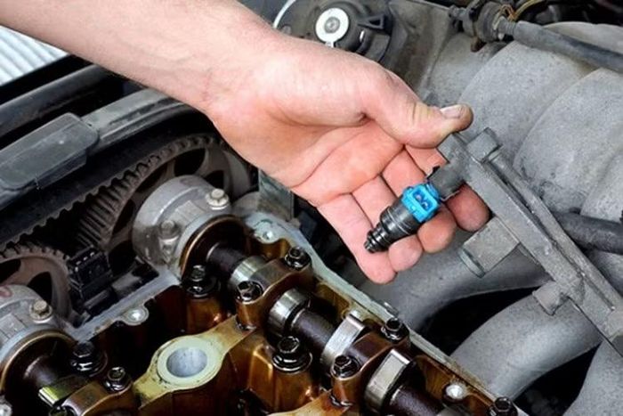 Các tài xế nên tham khảo ý kiến của các kỹ thuật viên hoặc đọc kỹ hướng dẫn bảo trì của nhà sản xuất để biết rõ thời điểm và cách kiểm tra phù hợp nhất trong quá trình sử dụng xăng E10.