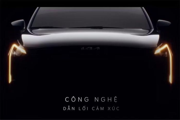 Như vậy, sau đúng 4 năm có mặt tại thị trường Việt Nam, mẫu SUV cỡ C nhà Kia cuối cùng cũng được nâng cấp. Trước đó, bản nâng cấp của Kia Sportage đã ra mắt các thị trường quốc tế vào năm 2024. Ở phiên bản mới, Kia Sportage đã được áp dụng ngôn ngữ thiết kế mới.