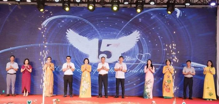 Nghi thức khai phóng hành trình phát triển mới mở tương lai.