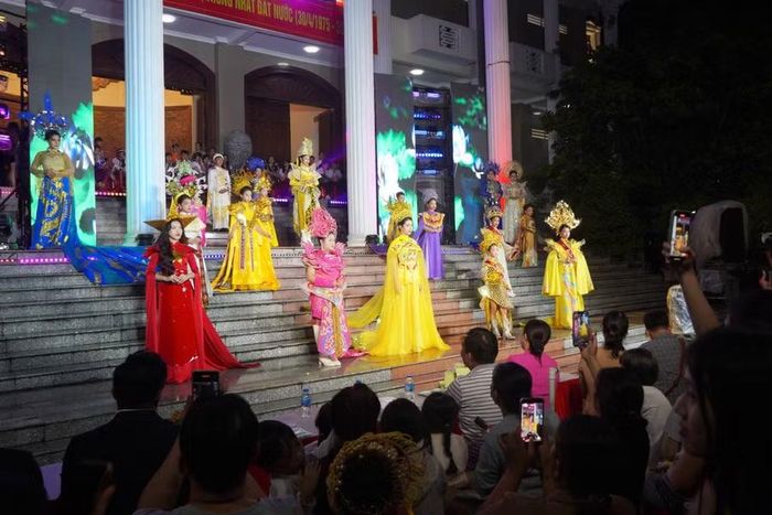 Những thiết kế mang hơi thở hiện đại hòa quyện cùng vẻ đẹp truyền thống.