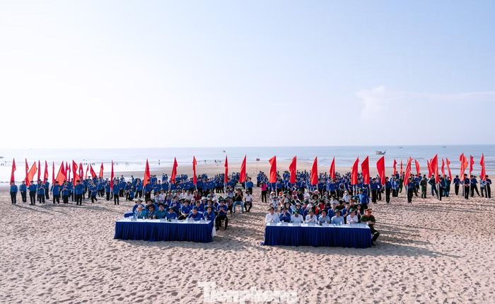 Toàn cảnh buổi lễ.