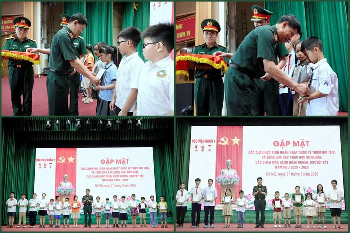 Lãnh đạo Học viện Quân y trao quà tặng các em học sinh đạt thành tích cao trong năm học 2025-2026.