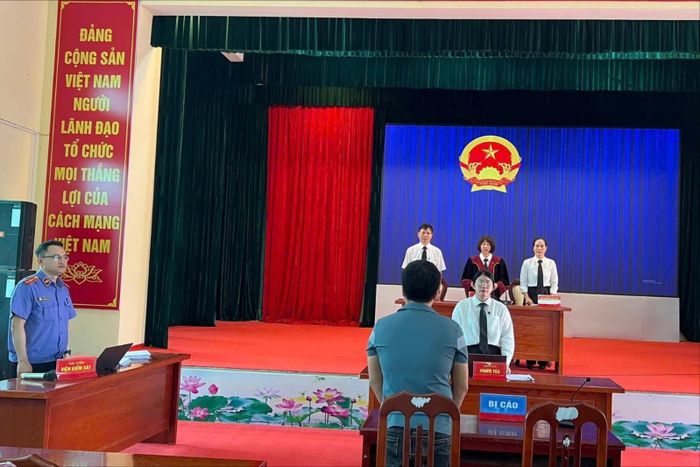 Toàn cảnh phiên tòa xét xử bị cáo Nguyễn Công Biên.
