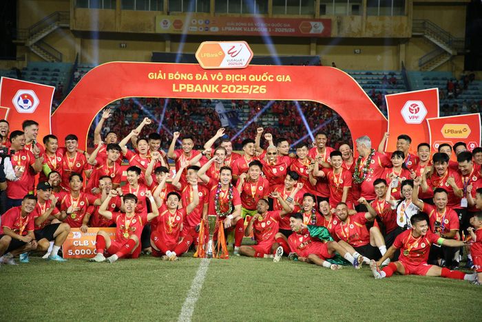 Với lực lượng hiện tại, CAHN tự tin có thể thống trị V-League trong nhiều mùa giải tới.